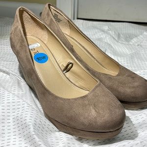 Me Too Suede Wedges